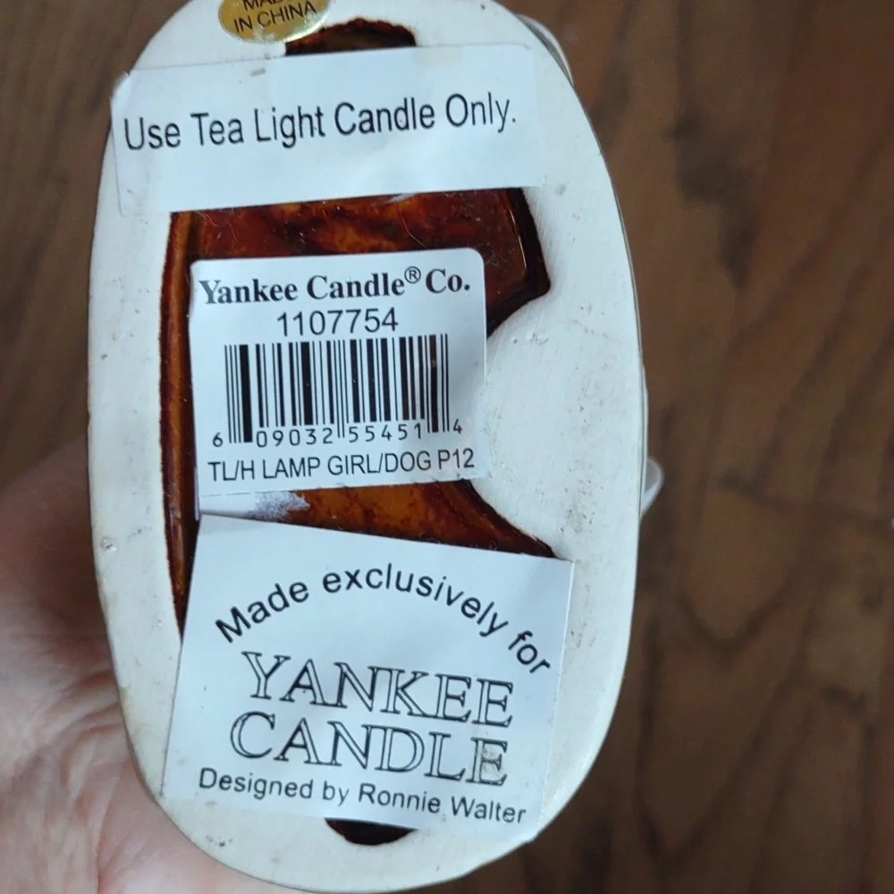Yankee Candle Winter Scene Tea Light Candle Holder Designed by Ronnie Walter - Picture 6 of 6